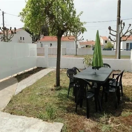 House Maisonnette Studio Avec Jardinet 1 Hébergement de vacances La Pallice