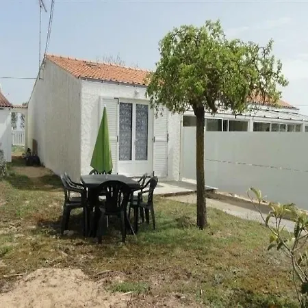 House Maisonnette Studio Avec Jardinet 1 Hébergement de vacances *